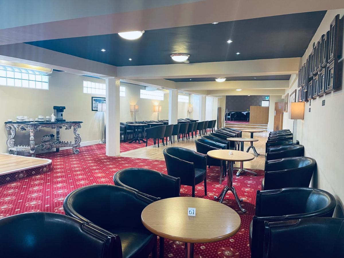 חלנדודנו Merrion Hotel מראה חיצוני תמונה